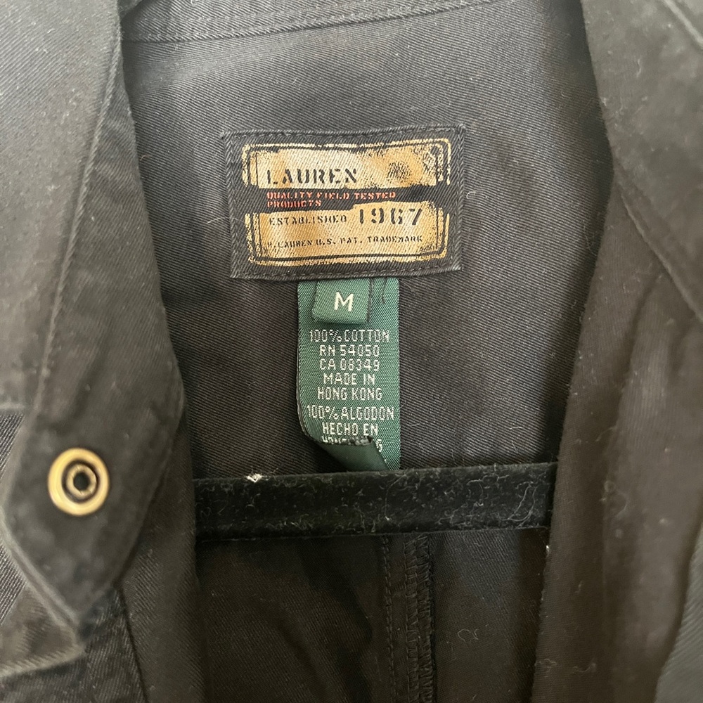 Ralph Lauren snap closure top. - Picture 2 of 4